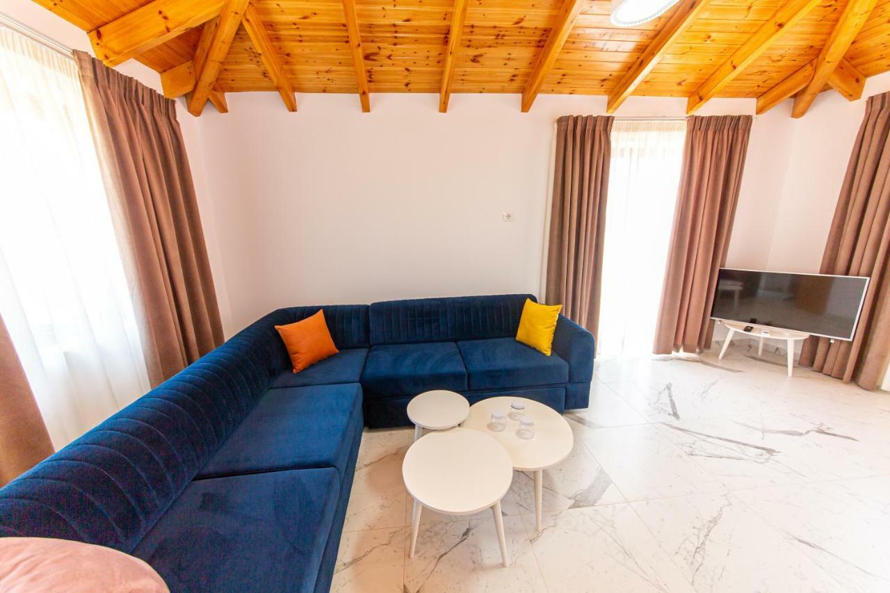 Santa Oliva Suites Ksamil Eksteriør billede