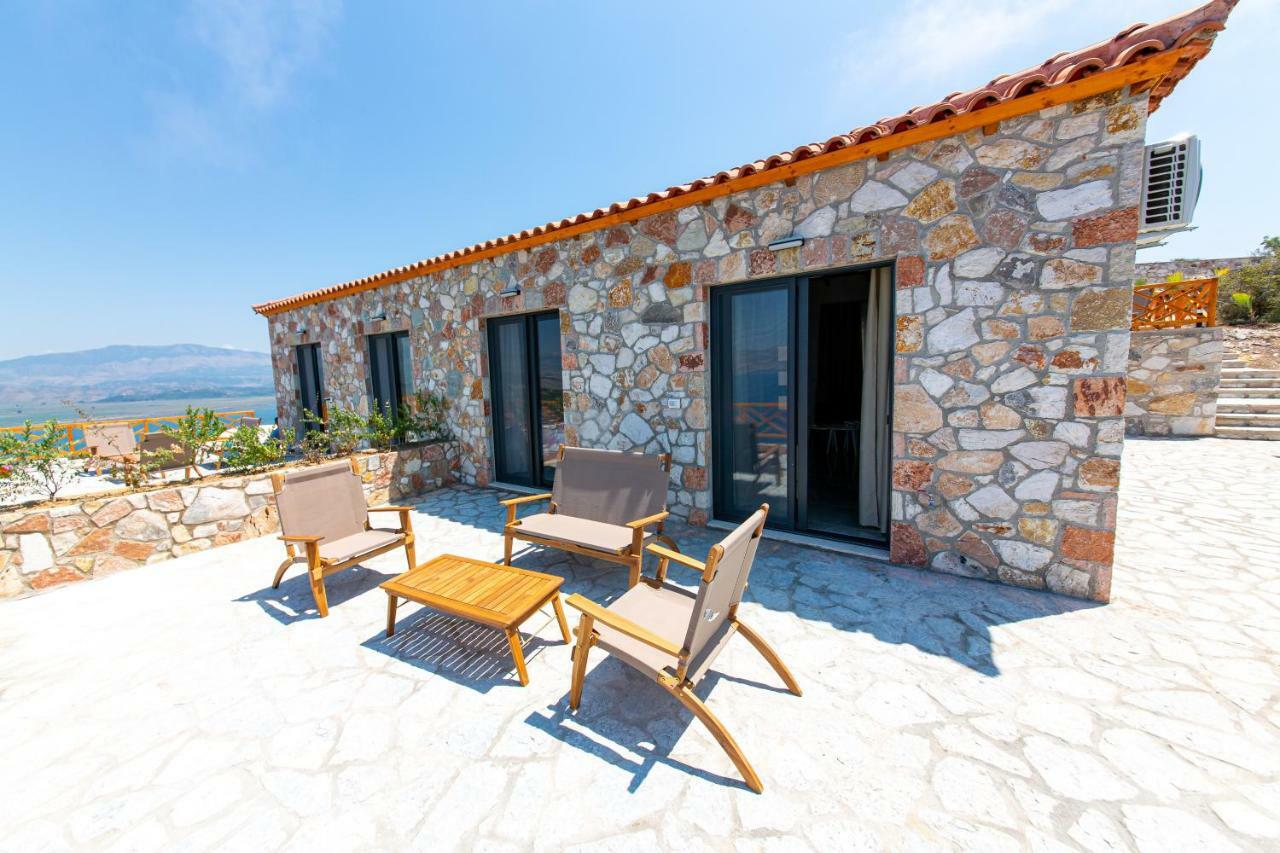 Santa Oliva Suites Ksamil Eksteriør billede