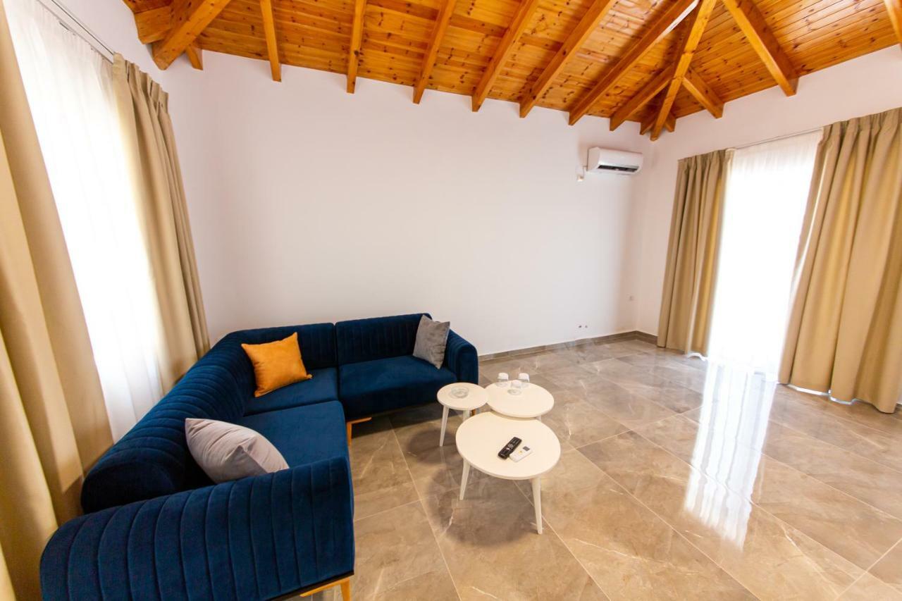 Santa Oliva Suites Ksamil Eksteriør billede