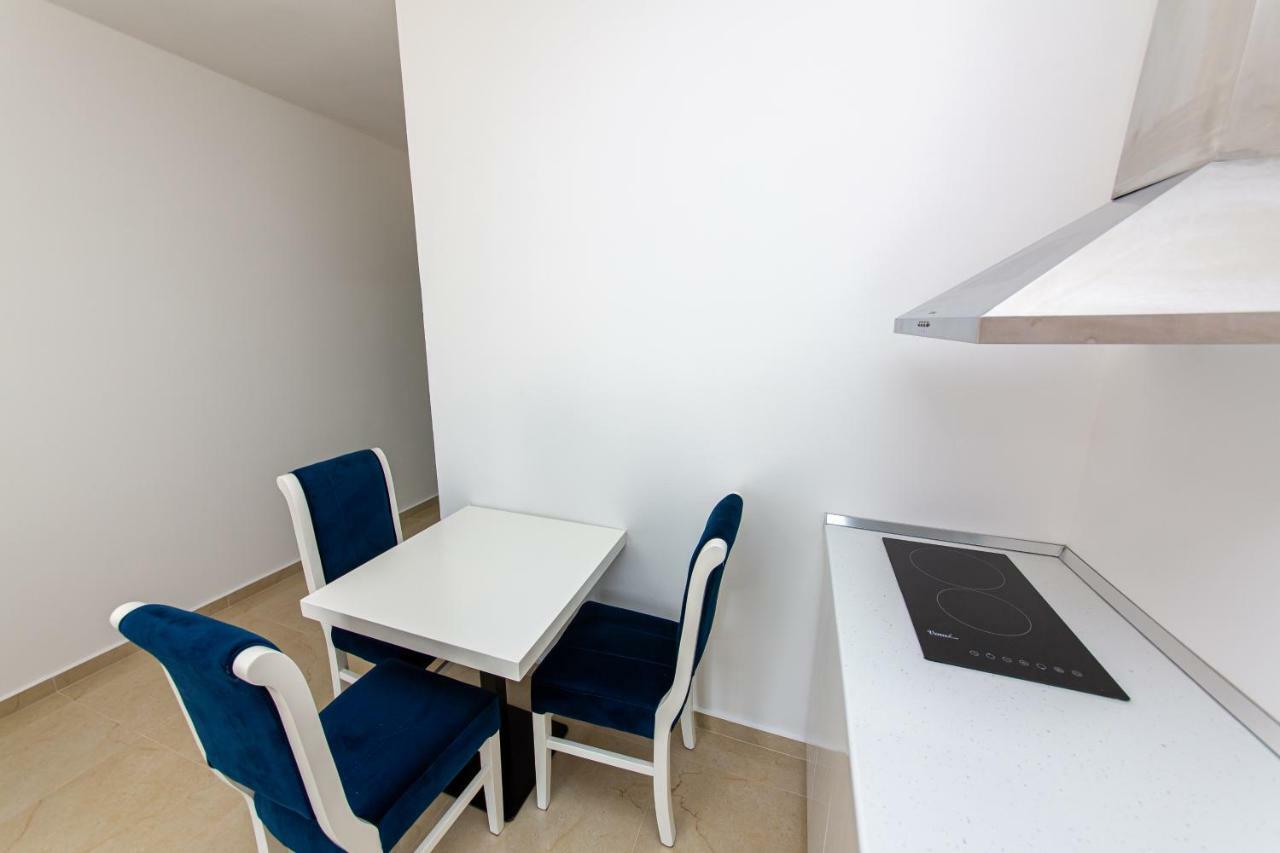 Santa Oliva Suites Ksamil Eksteriør billede