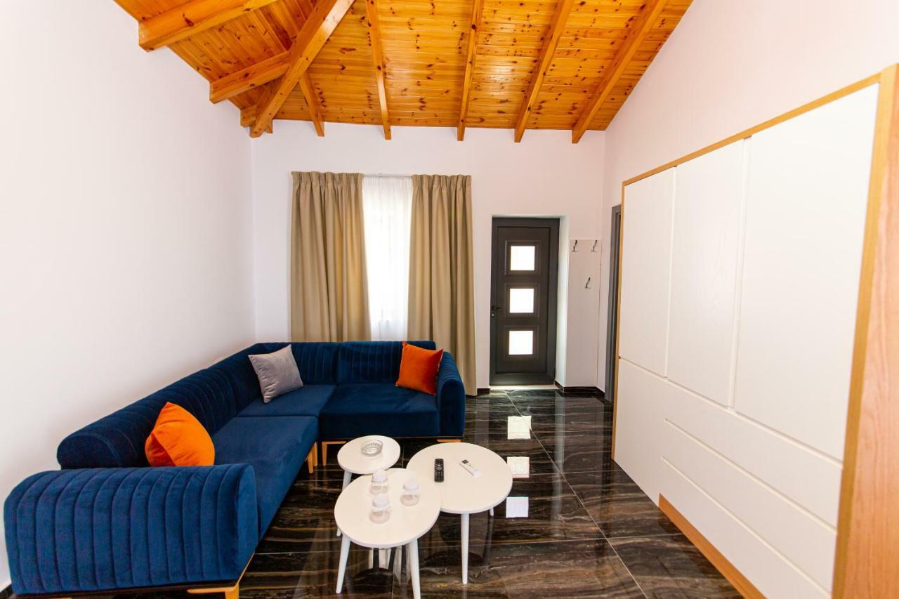 Santa Oliva Suites Ksamil Eksteriør billede