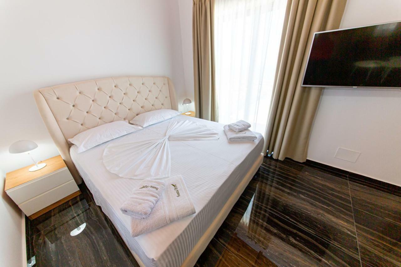 Santa Oliva Suites Ksamil Eksteriør billede