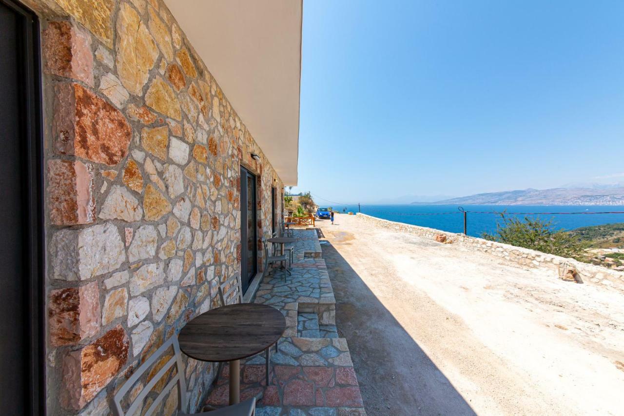 Santa Oliva Suites Ksamil Eksteriør billede